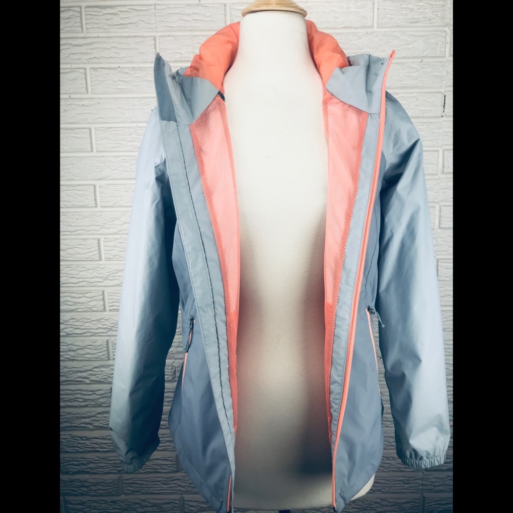 Spring rain jacket - Picture 3 of 6